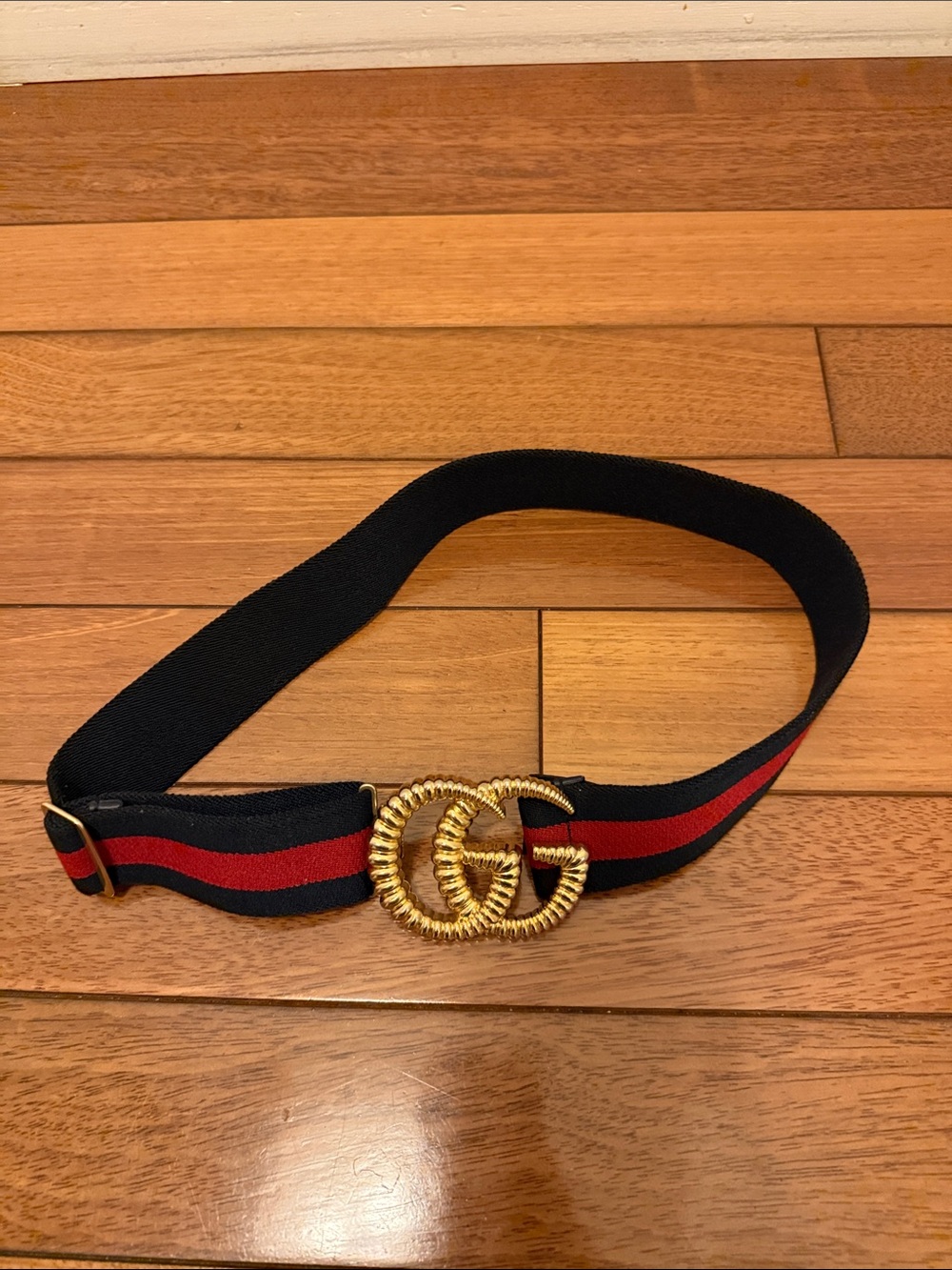 Gucci Navy and Red Elastic Belt with Gold Double G Buckle - Picture 2 of 7